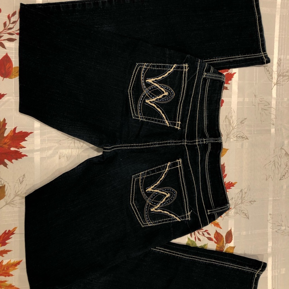 Brand new stunning wrangler 7/8 x 34 women’s boot cut jeans (long)